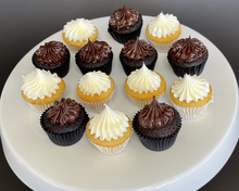 Load image into Gallery viewer, Deluxe Cupcakes